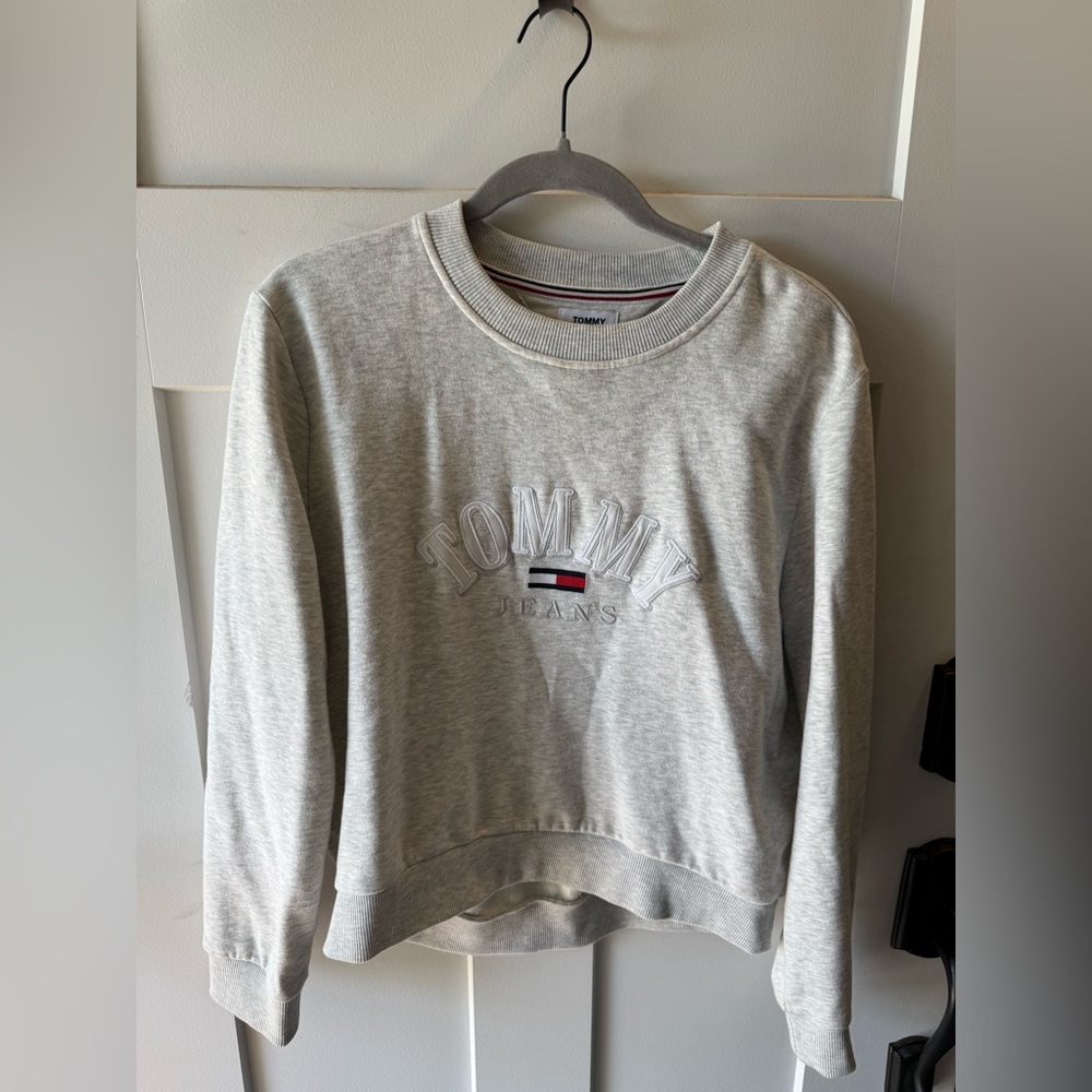 Tommy Hilfiger Gray Sweatshirt